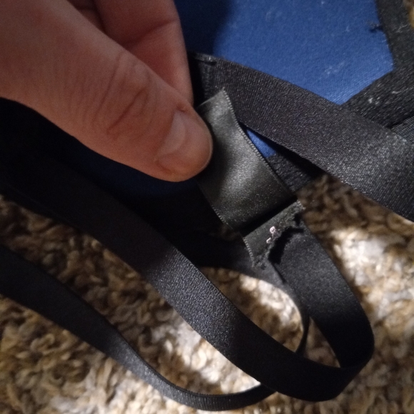 Victoria's Secret Caged Push Up Bra - Picture 8 of 11